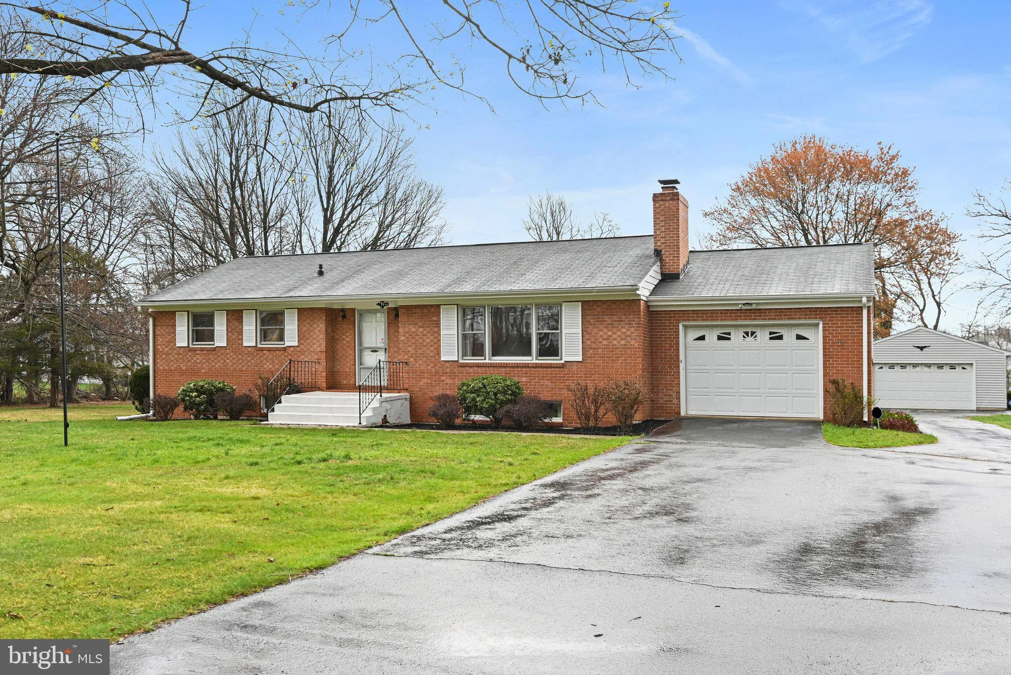 1396 KING STREET, Leesburg, VA 20175