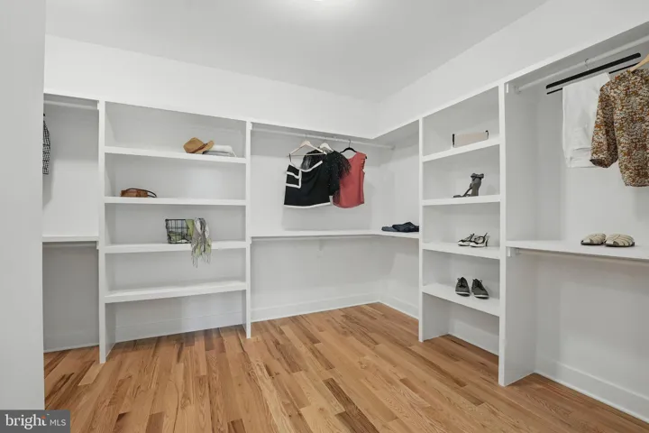 3857 Pinewood Ter, Falls Church, Virginia 22041