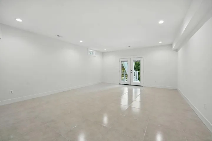 3857 Pinewood Ter, Falls Church, Virginia 22041