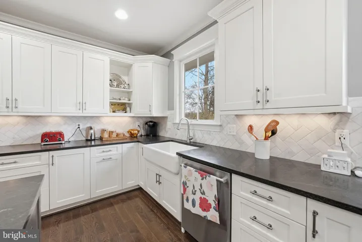 510 Anne Street, Falls Church, VA 22046