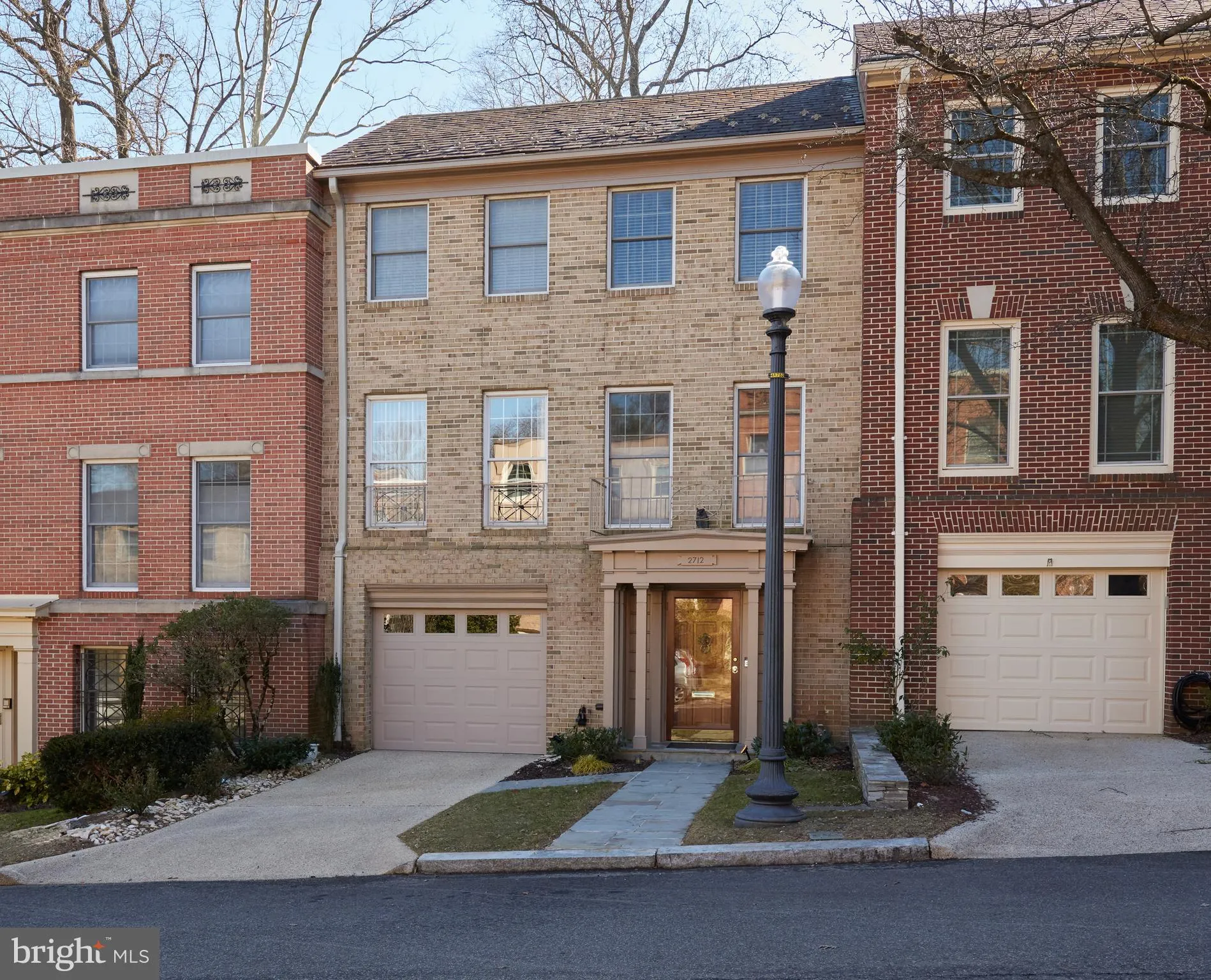 2712 UNICORN LANE, Washington, DC 20015