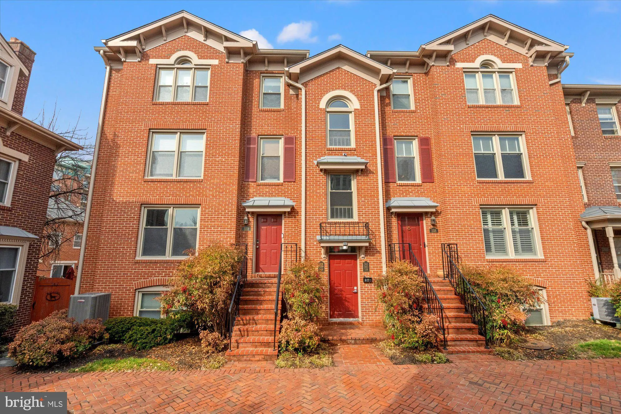 560 WEST STREET, Alexandria, VA 22314