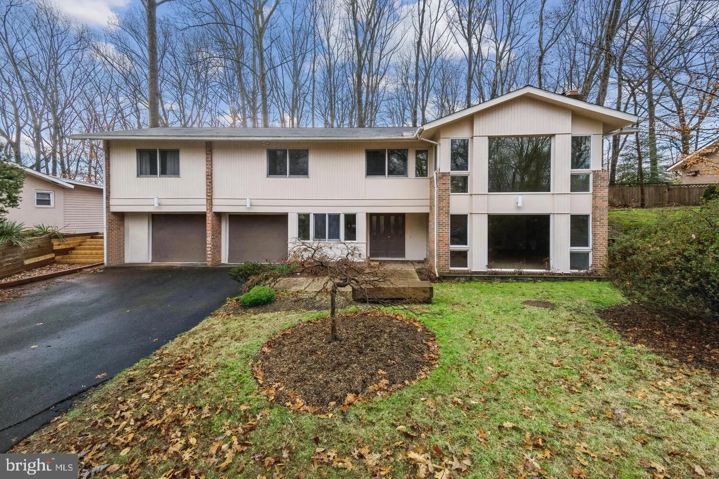7700 HAMILTON SPRING ROAD, Bethesda, MD 20817
