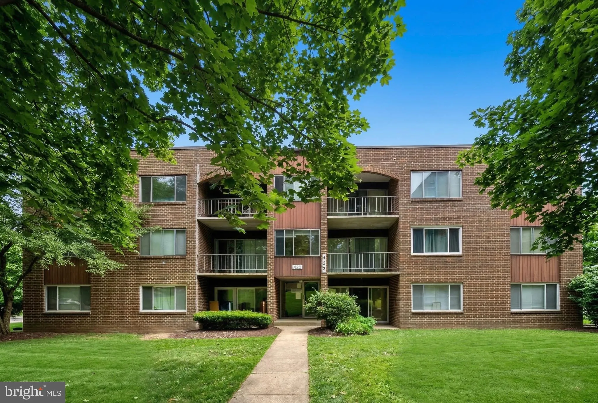 422 GIRARD STREET, Gaithersburg, MD 20877