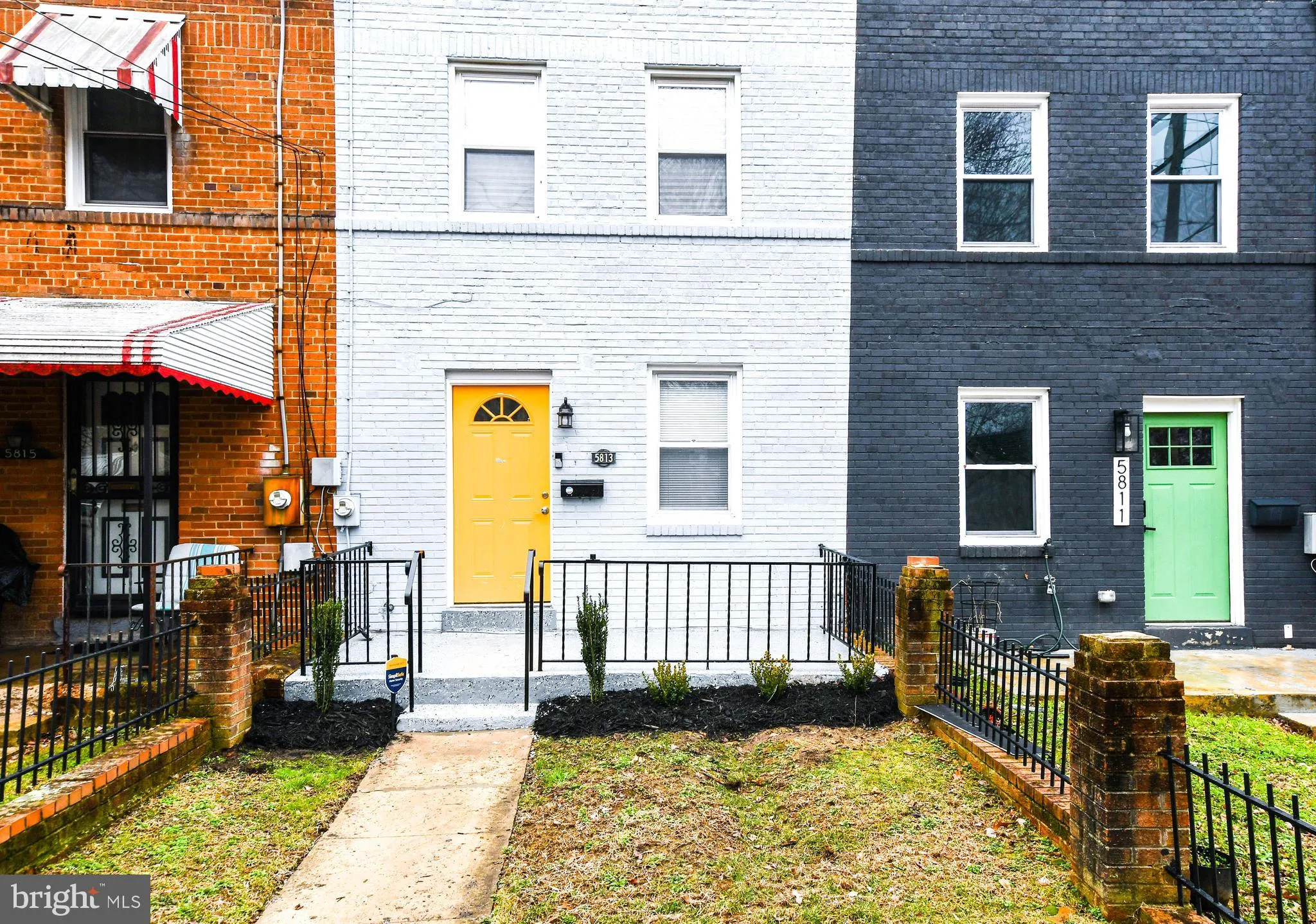 5813 DIX STREET, Washington, DC 20019