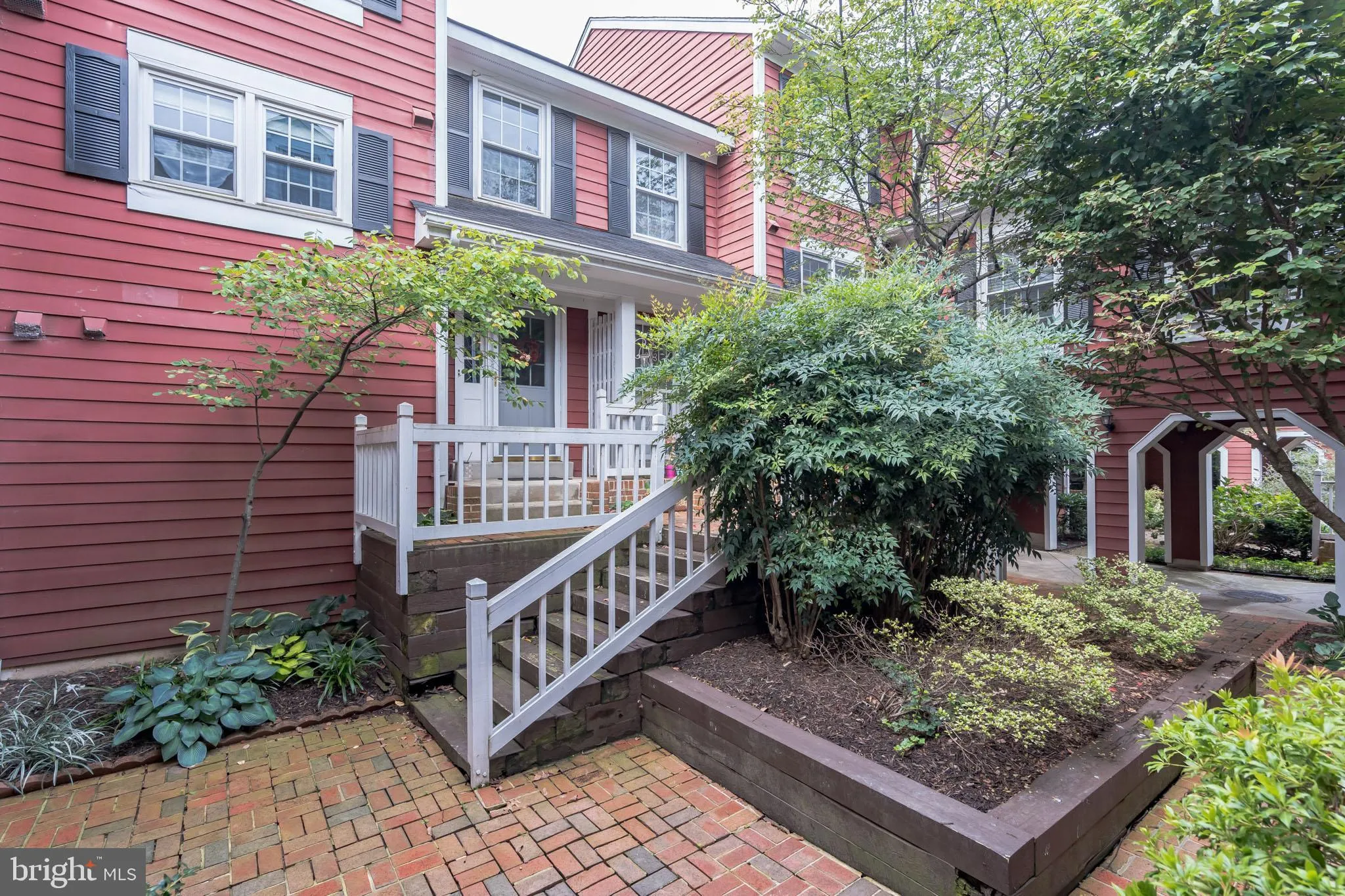 2817 WOODROW STREET, Arlington, VA 22206