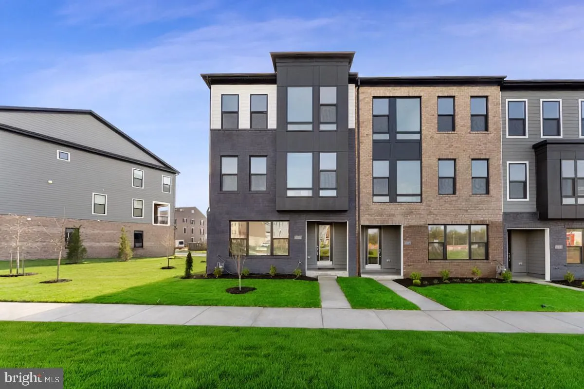 129 SUMMIT POINT BOULEVARD, Bowie, MD 20716