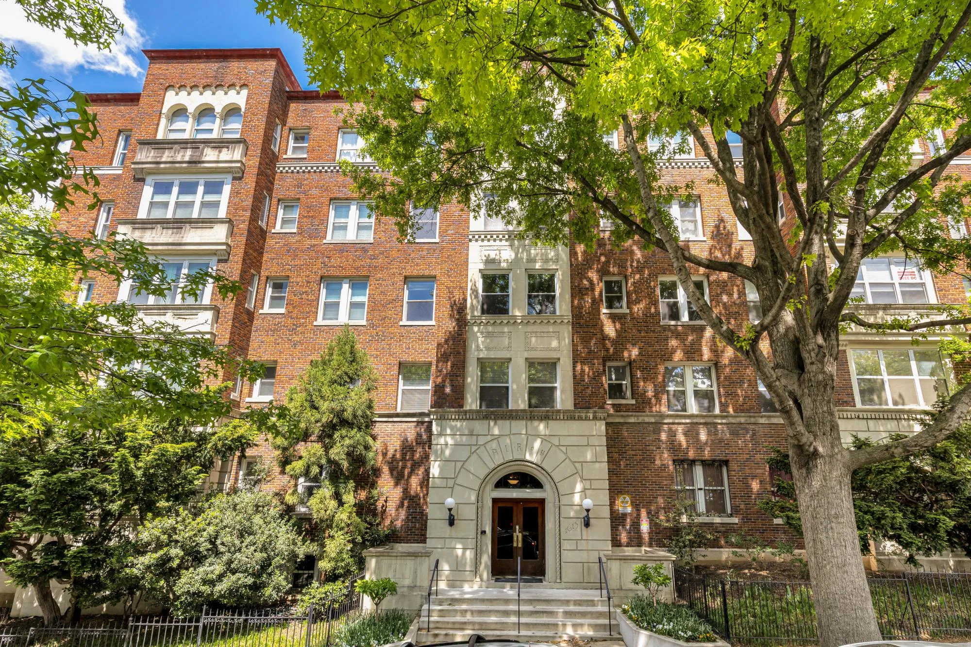 1615 KENYON STREET, Washington, DC 20010