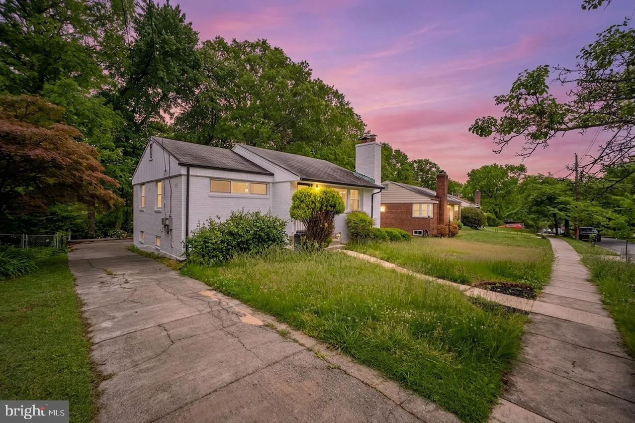 6709 FOREST HILL DRIVE, University Park, MD 20782
