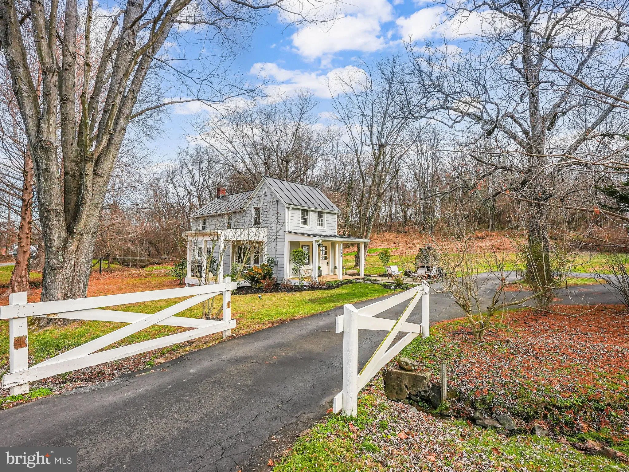 102 ROGERS STREET, Hamilton, VA 20158