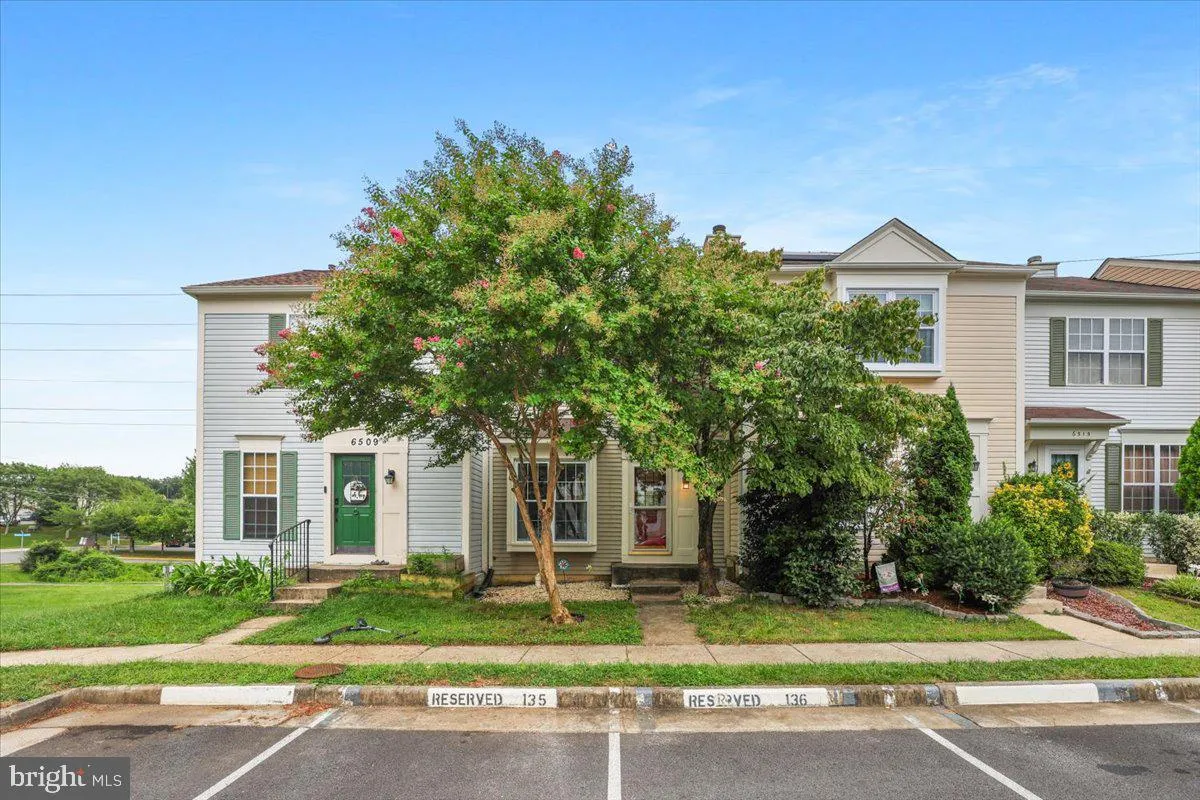 6511 OLD CARRIAGE LANE, Alexandria, VA 22315