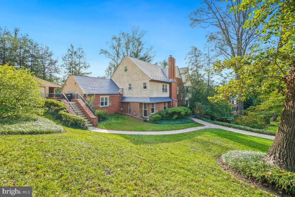 4900 INDIAN LANE, Washington, DC 20016