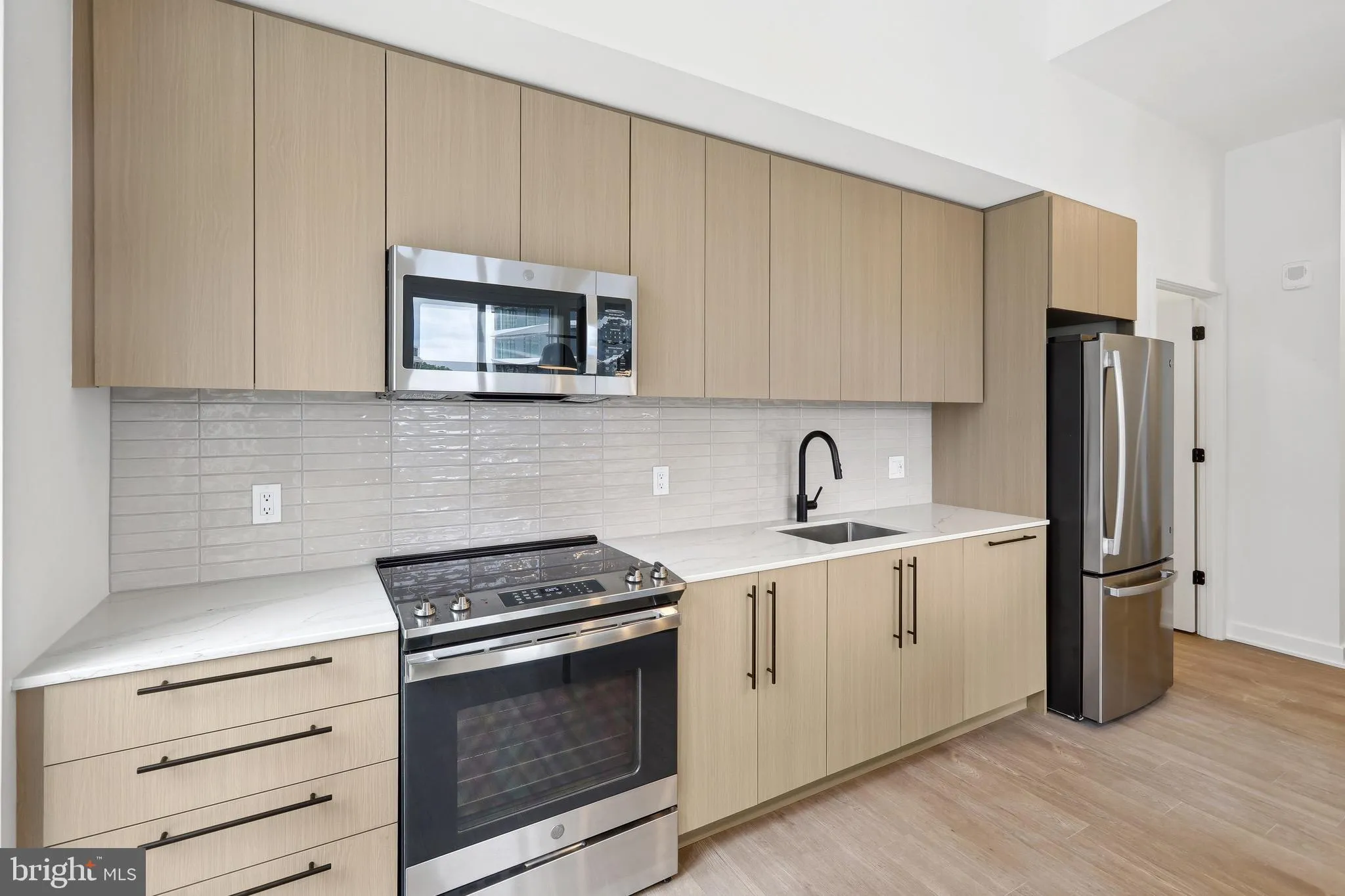 2051 S. BELL STREET, Arlington, VA 22202