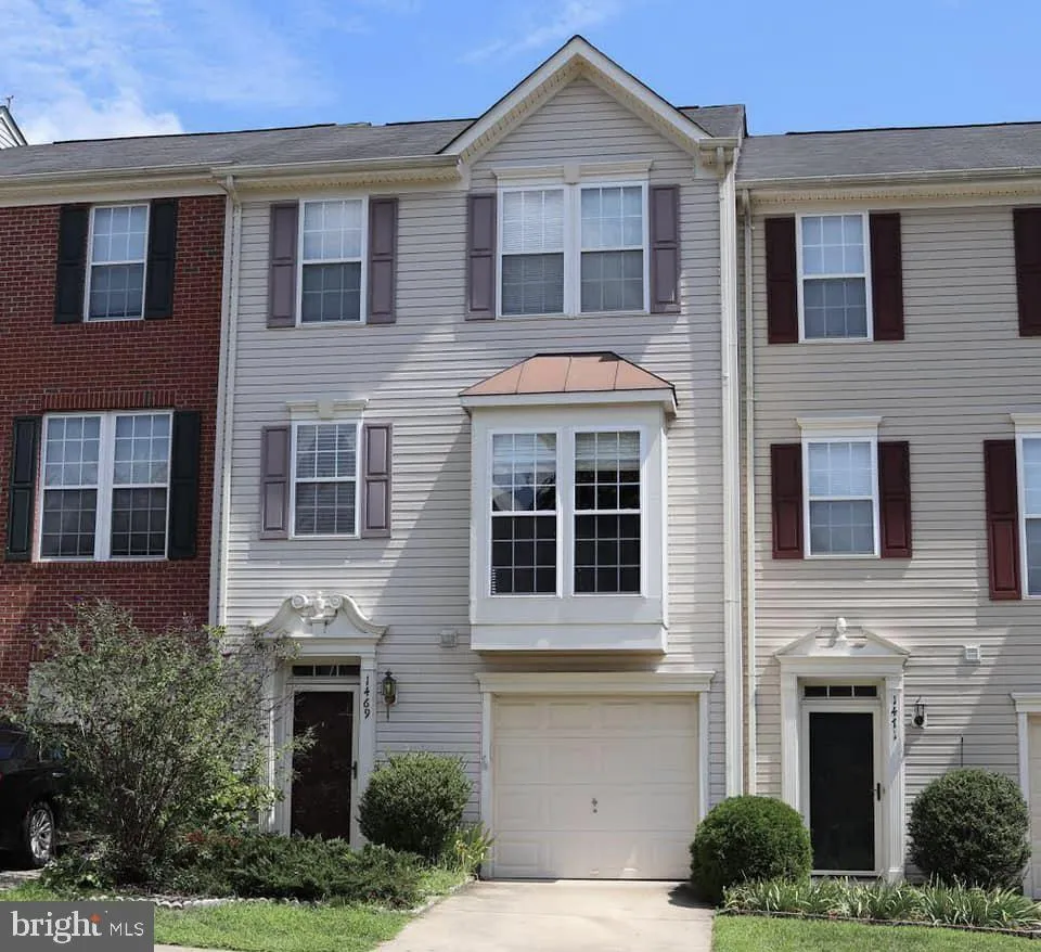 1469 FAWN HOLLOW LANE, Woodbridge, VA 22191