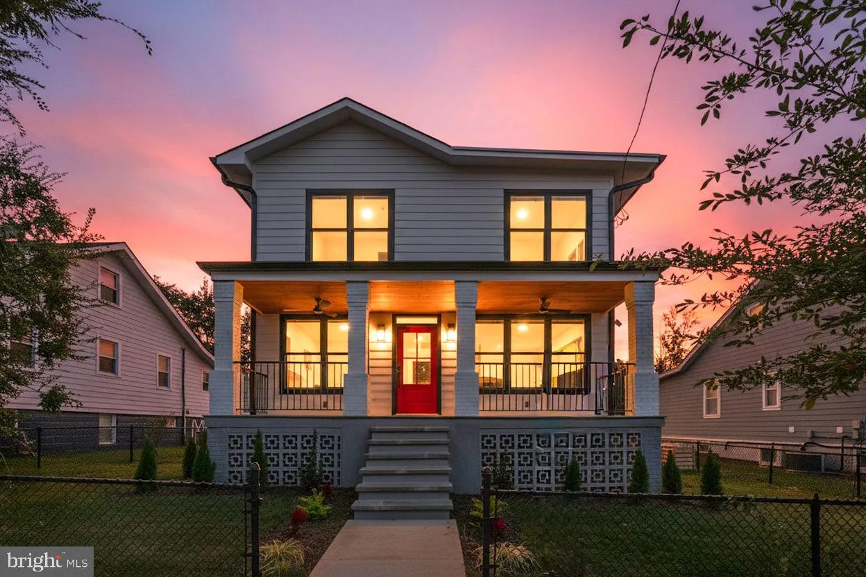 2118 RAND PLACE, Washington, DC 20002