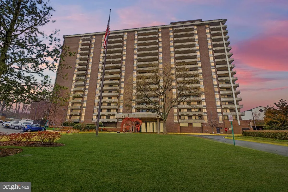 1800 OLD MEADOW ROAD, Mclean, VA 22102