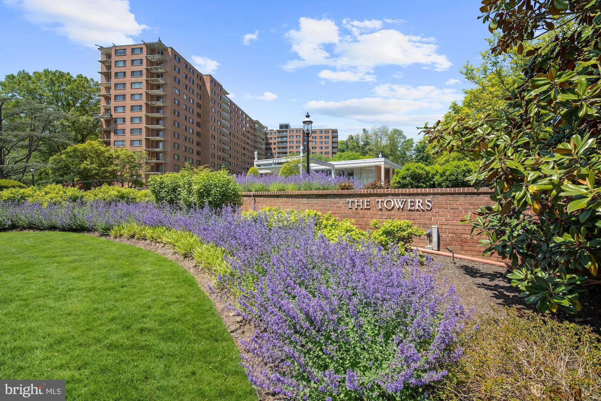 4201 CATHEDRAL AVENUE, Washington, DC 20016