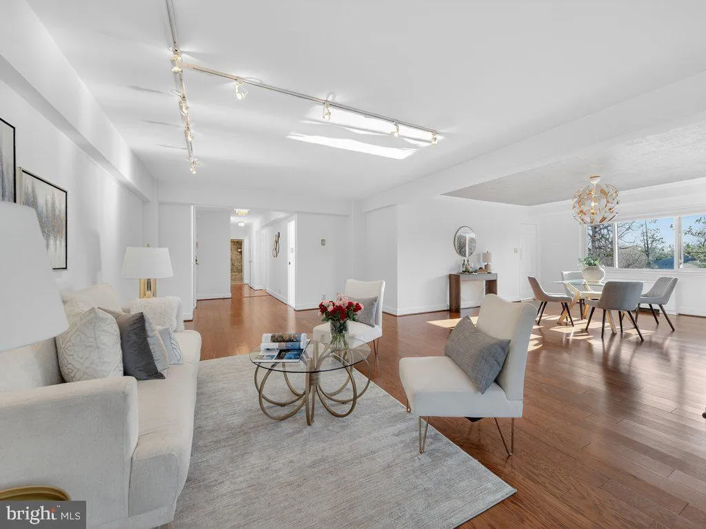 4201 CATHEDRAL AVENUE, Washington, DC 20016