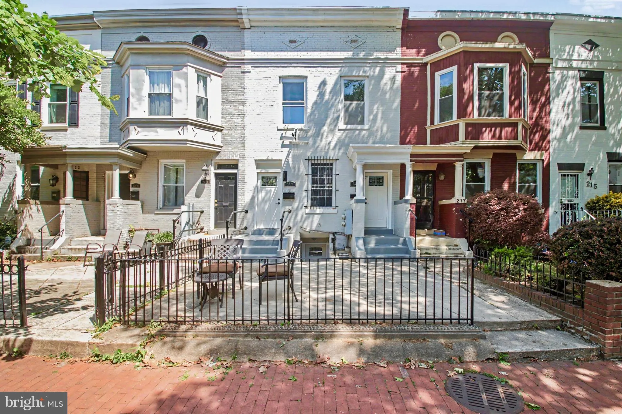 219 P STREET, Washington, DC 20001