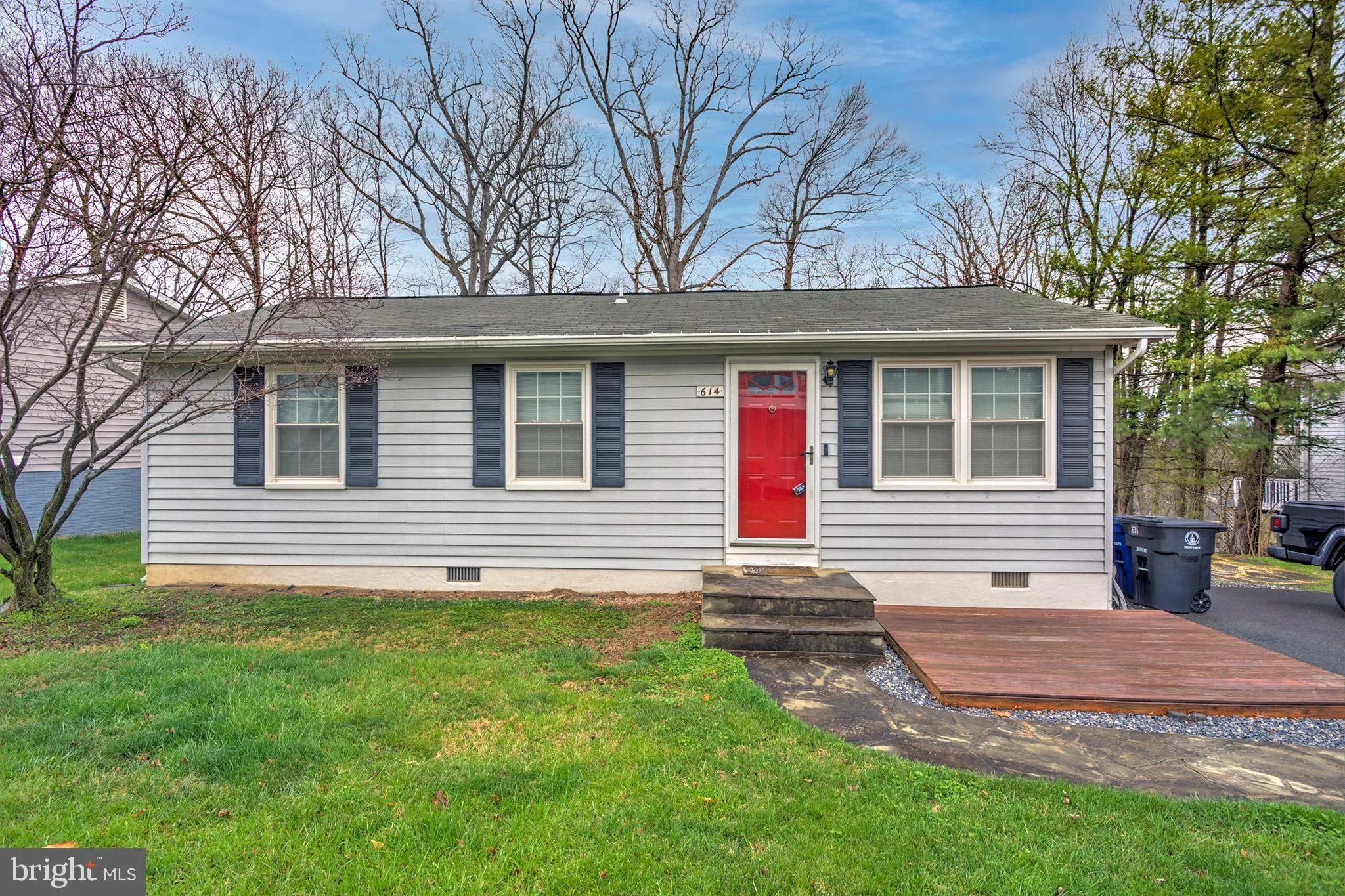 614 YORK LANE, Leesburg, VA 20175