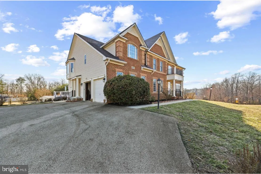 2501 FRIENDSHIP HEIGHTS DRIVE, Fort Washington, MD 20744