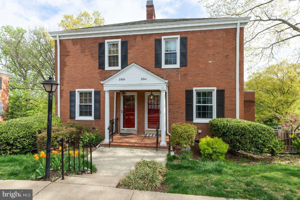 2941 DINWIDDIE STREET, Arlington, VA 22206