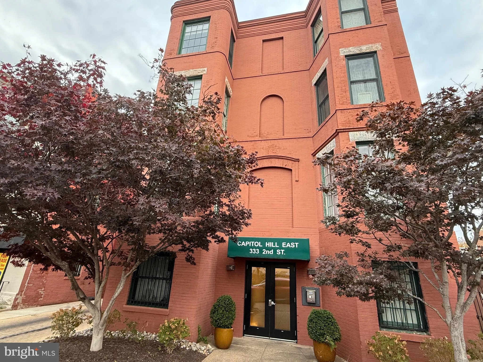 333 2ND STREET, Washington, DC 20002