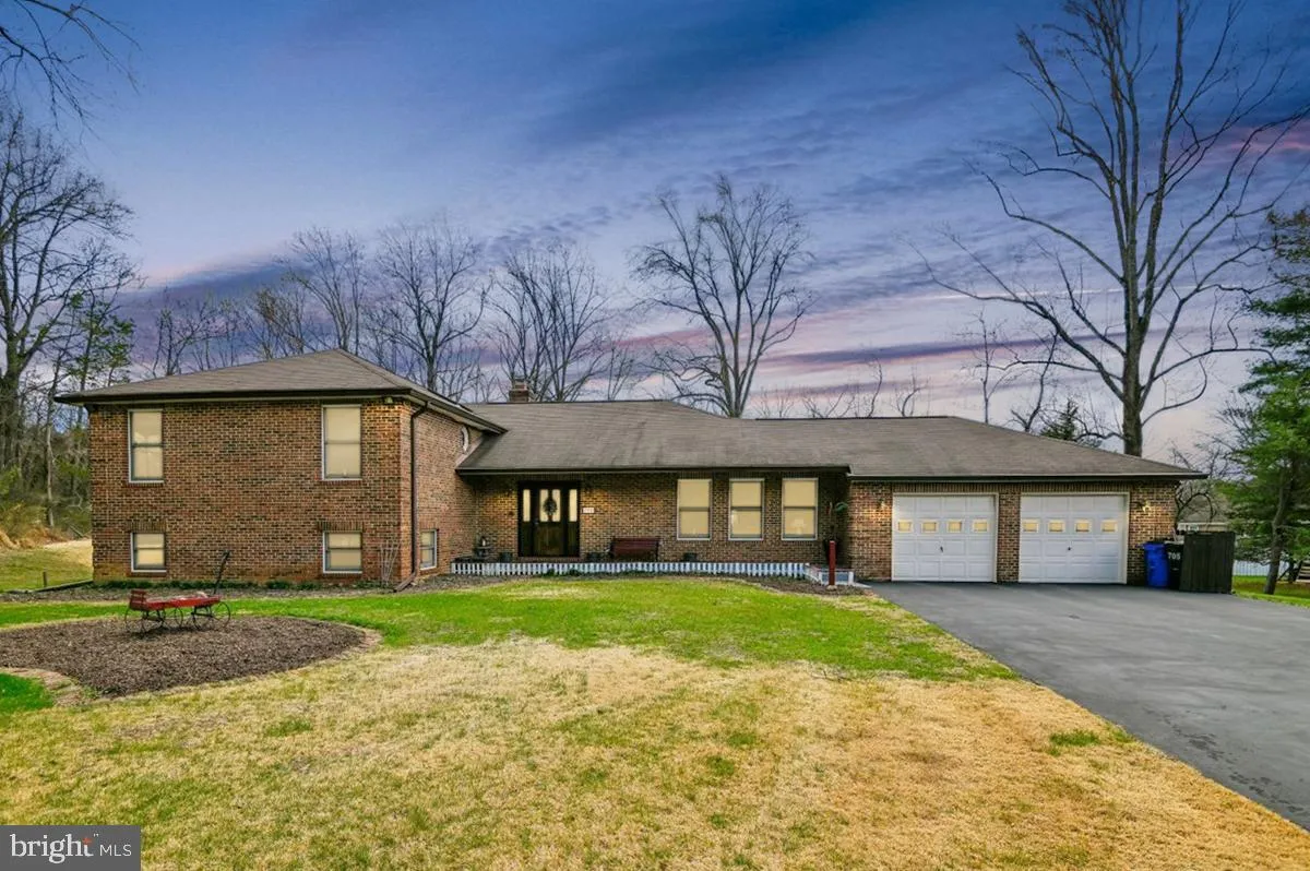 705 MARSHALL MANOR DRIVE, Silver Spring, MD 20905
