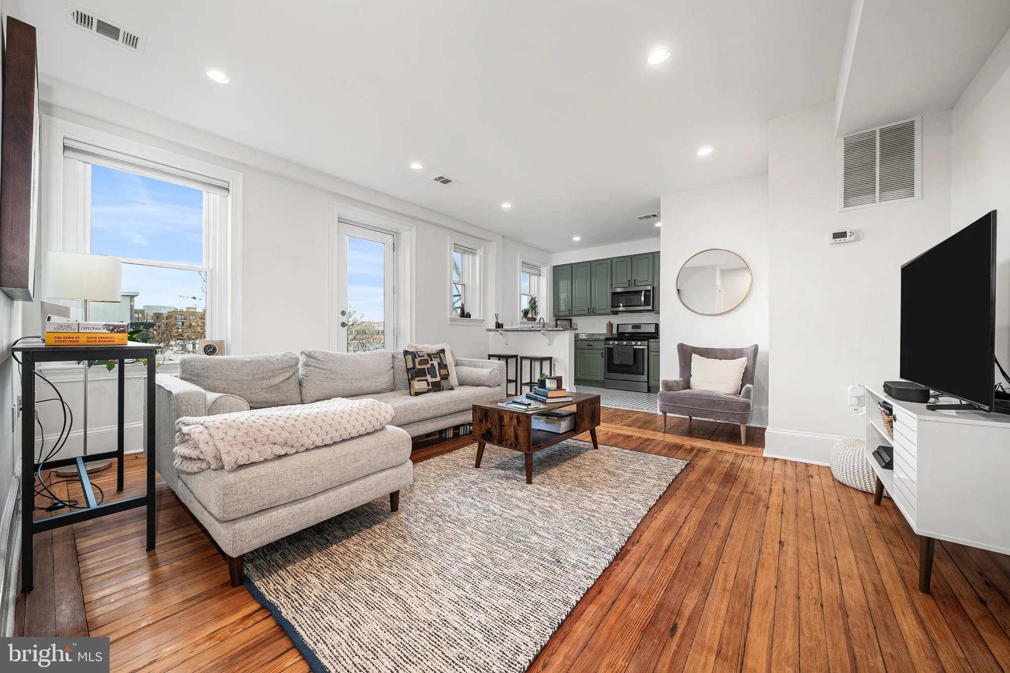 1423 R STREET, Washington, DC 20009
