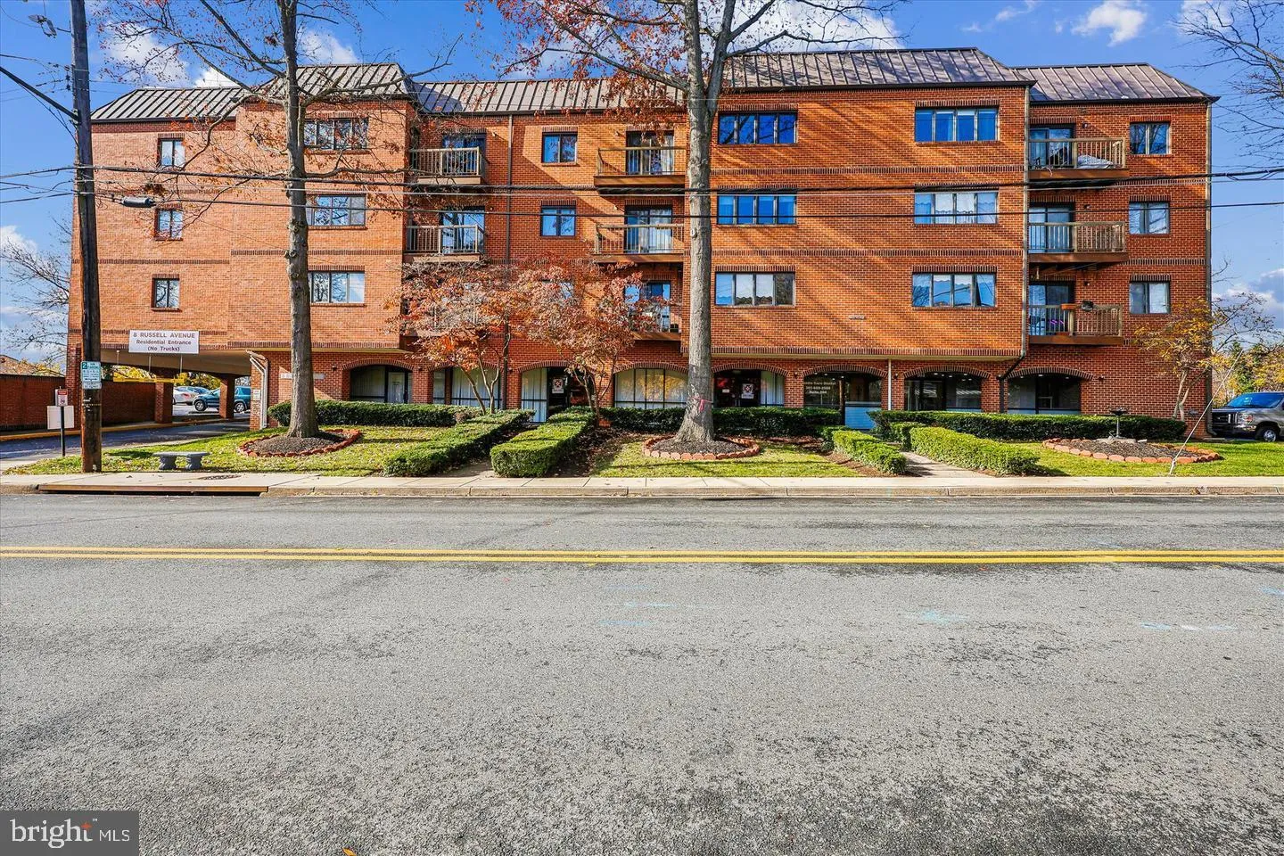 8 RUSSELL AVENUE, Gaithersburg, MD 20877