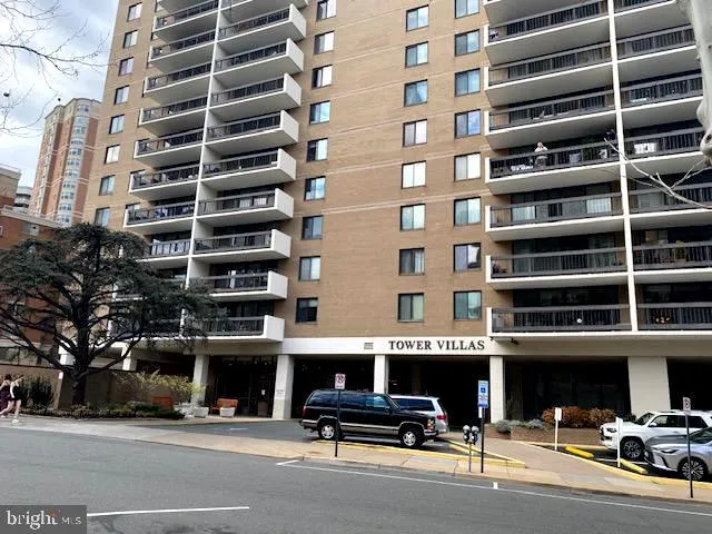 3800 FAIRFAX DRIVE, Arlington, VA 22203