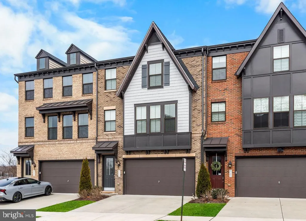 8103 ZOE PLACE, Alexandria, VA 22306
