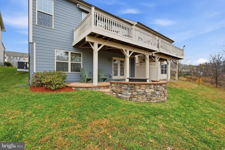 2252 Red Pine Loop, Dumfries, VA 22026