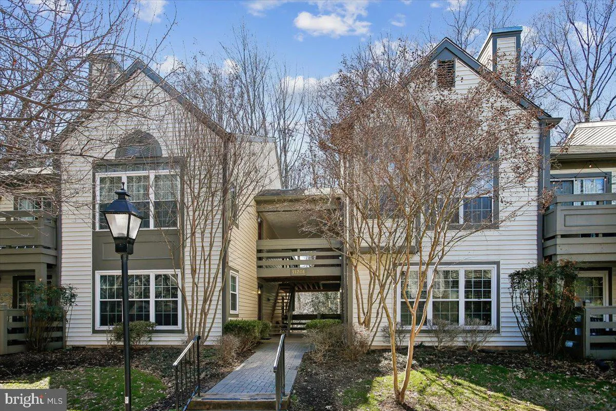 11701 KARBON HILL COURT, Reston, VA 20191