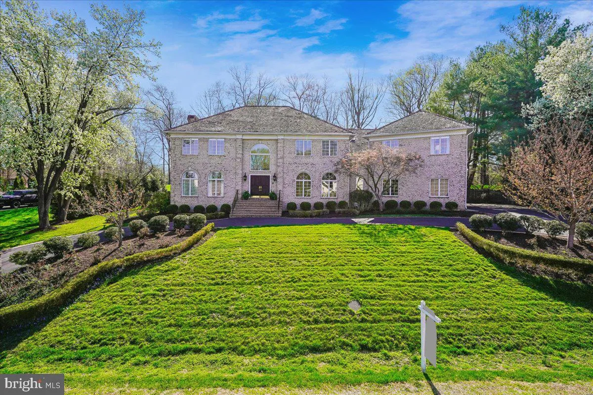 8013 GREENWICH WOODS DRIVE, Mclean, VA 22102