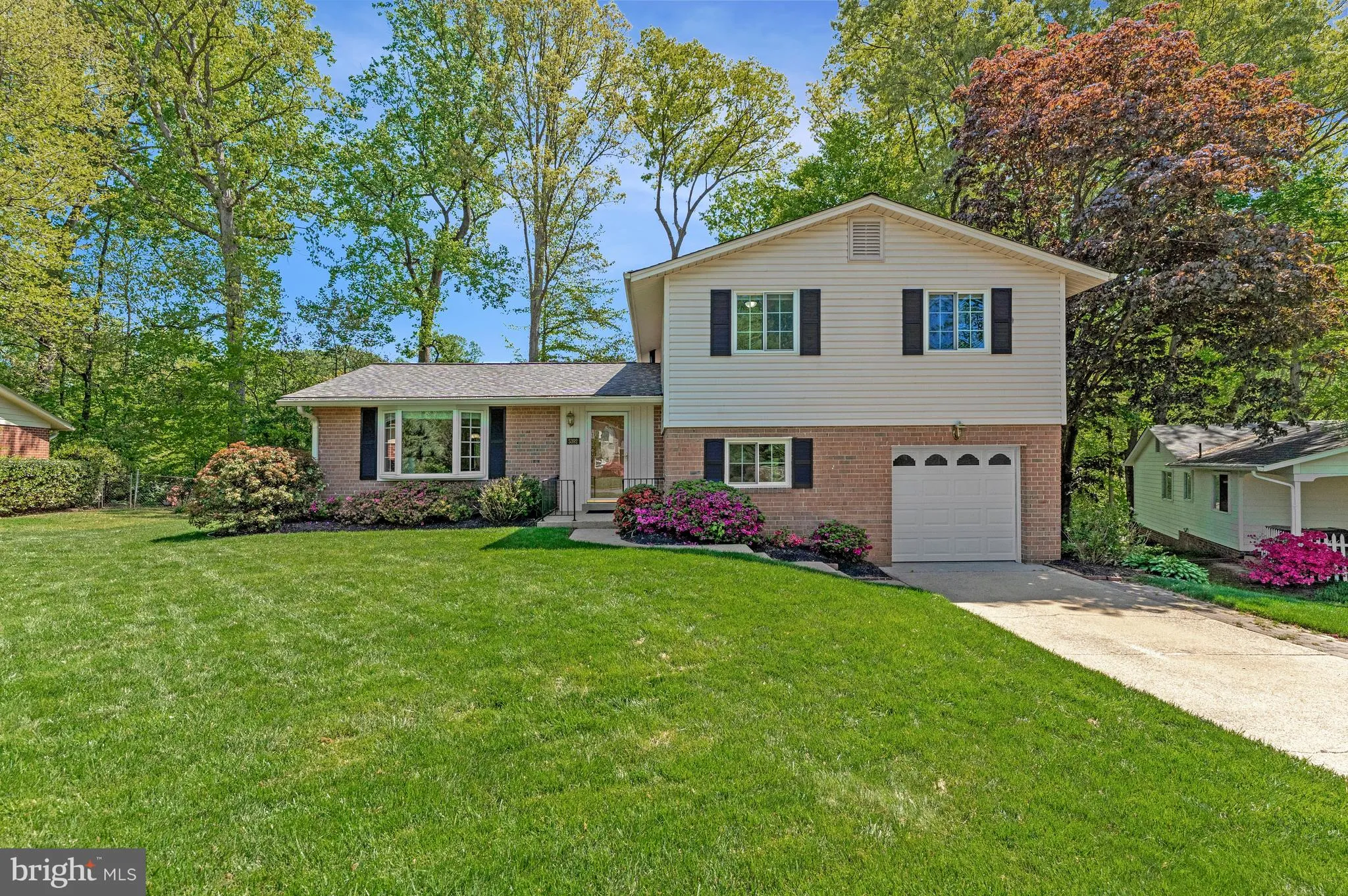 5392 GAINSBOROUGH DRIVE, Fairfax, VA 22032