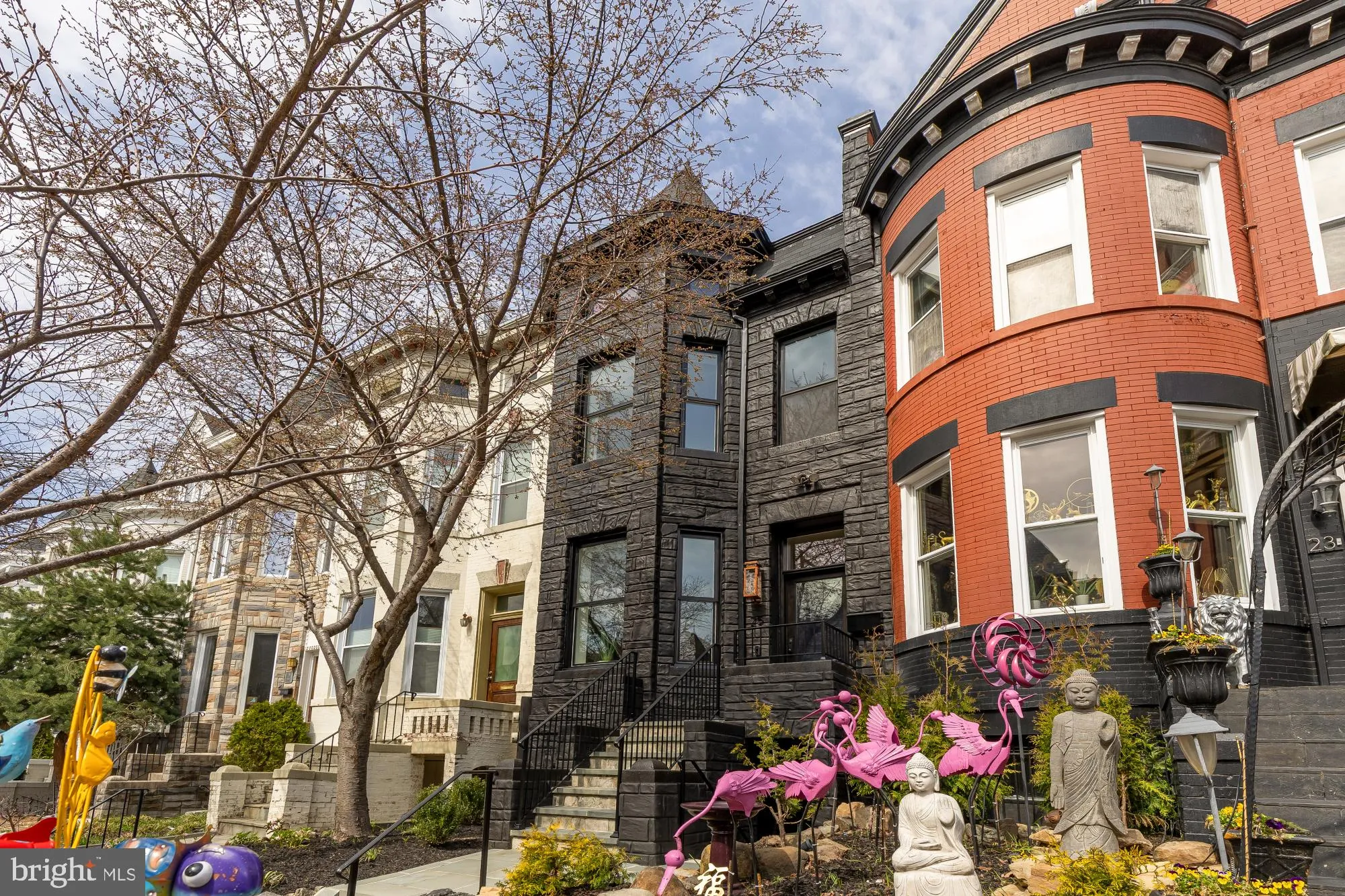 25 T STREET, Washington, DC 20001