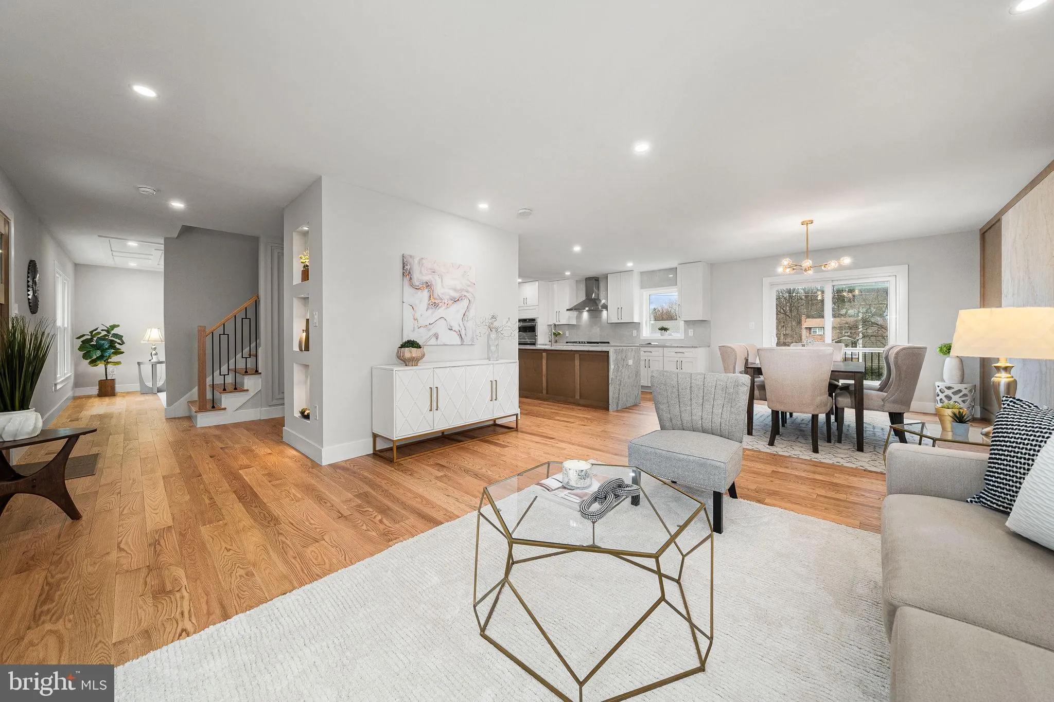 437 GLYNDON STREET, Vienna, VA 22180