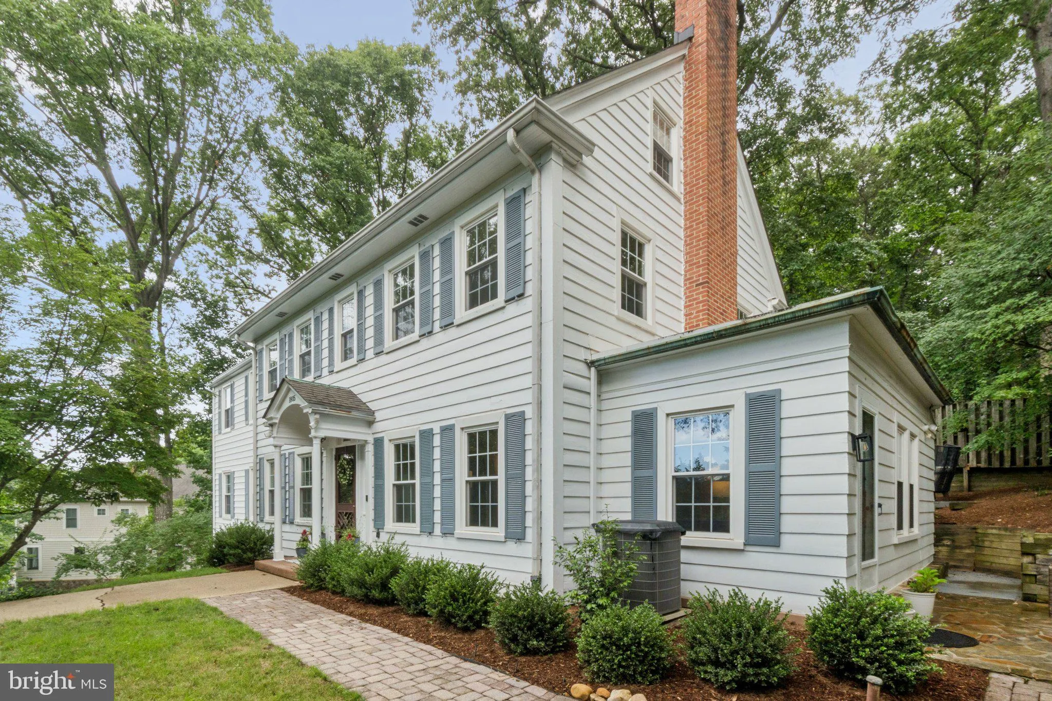 1805 ARMY NAVY DRIVE, Arlington, VA 22202