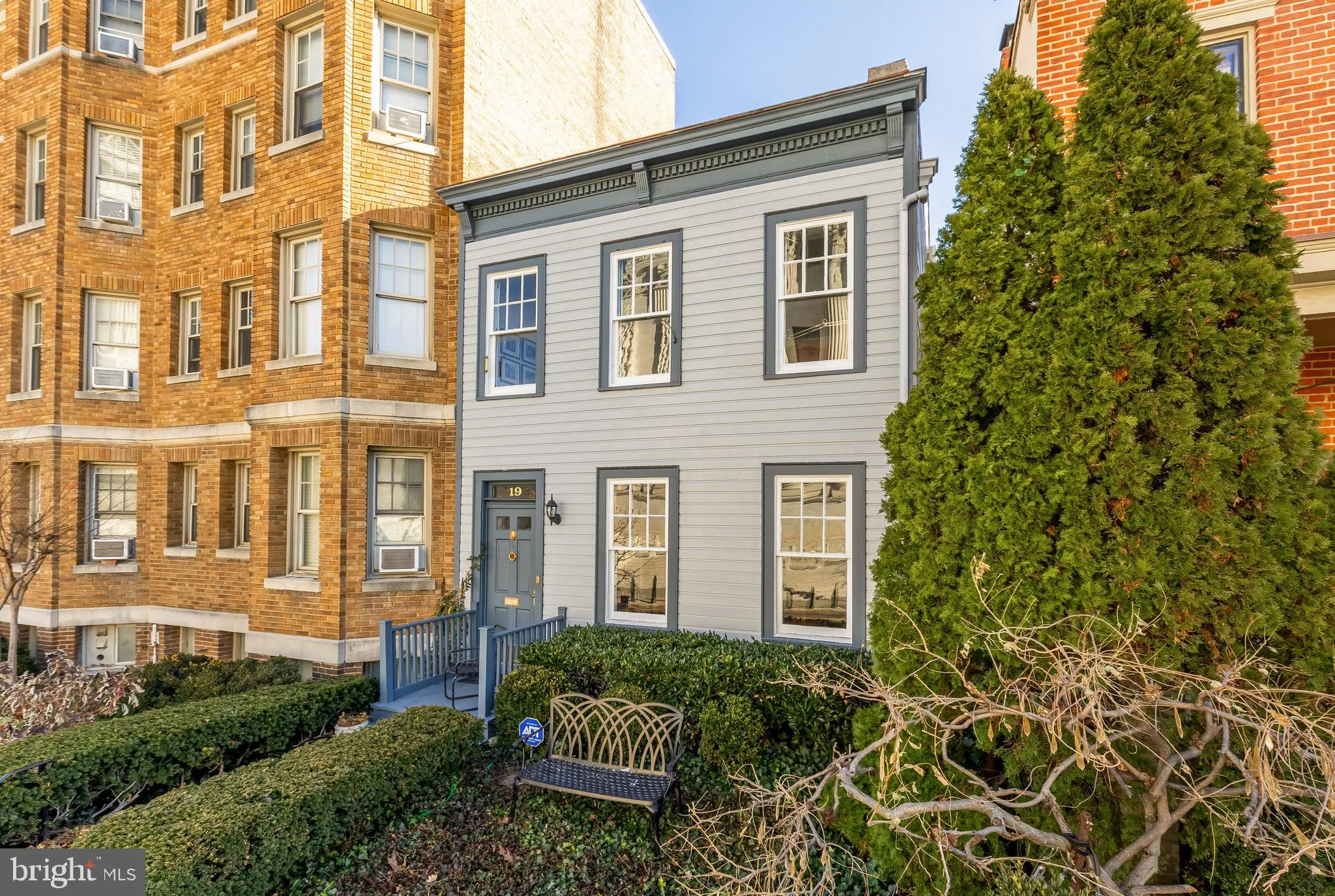 19 2ND STREET, Washington, DC 20002