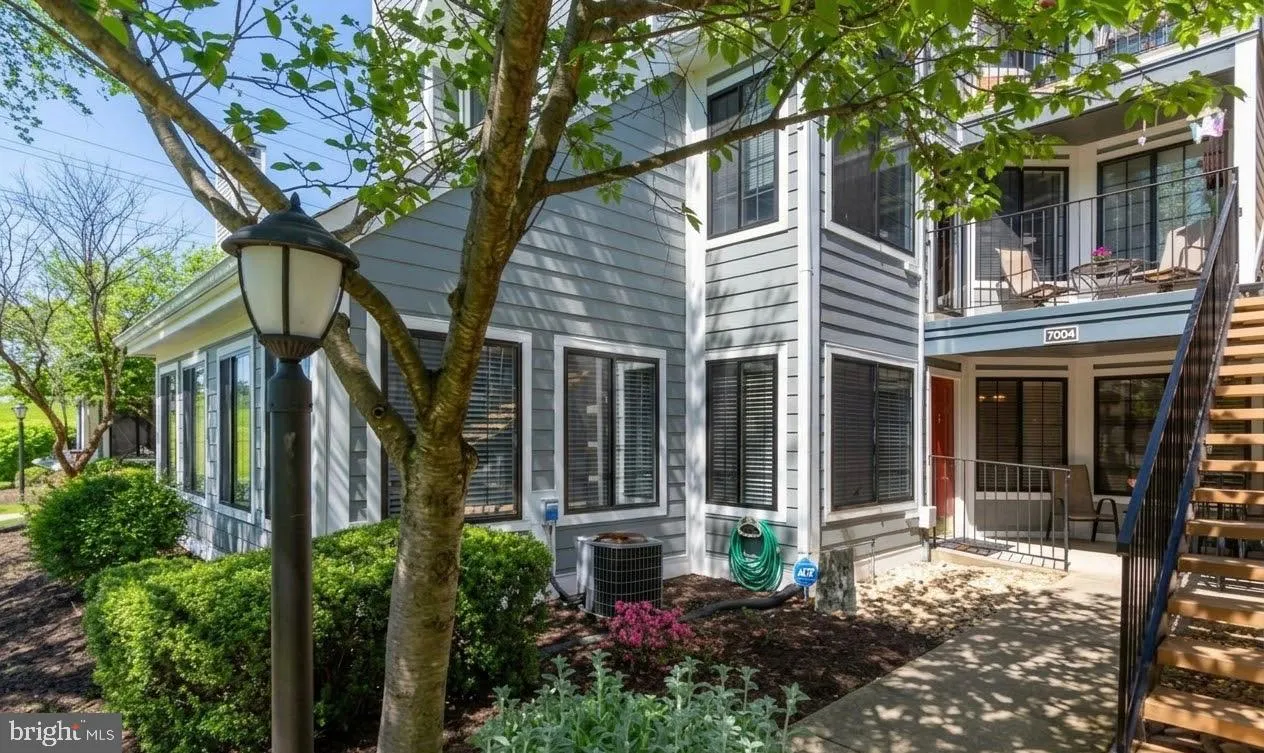7004 IRWELL LANE, Alexandria, VA 22315
