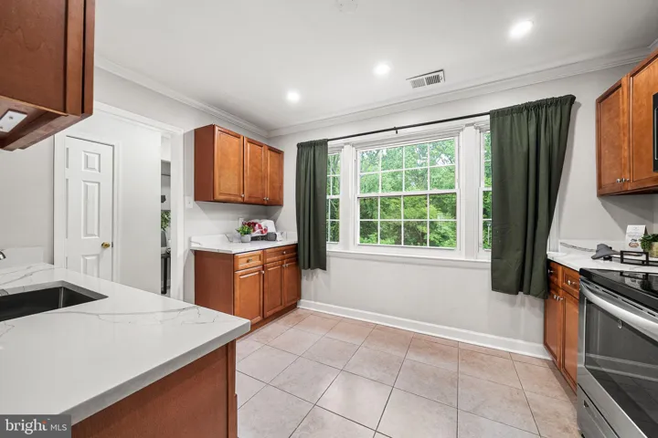 1127 James Madison Circle, Fredericksburg, VA 22405