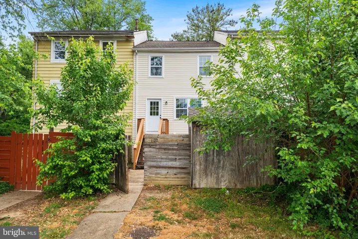 1127 James Madison Circle, Fredericksburg, VA 22405
