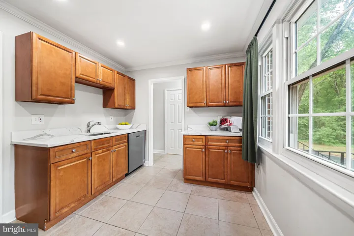1127 James Madison Circle, Fredericksburg, VA 22405