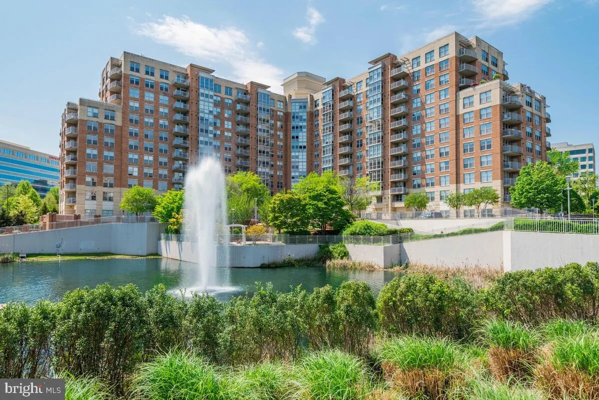 11800 SUNSET HILLS ROAD, Reston, VA 20190