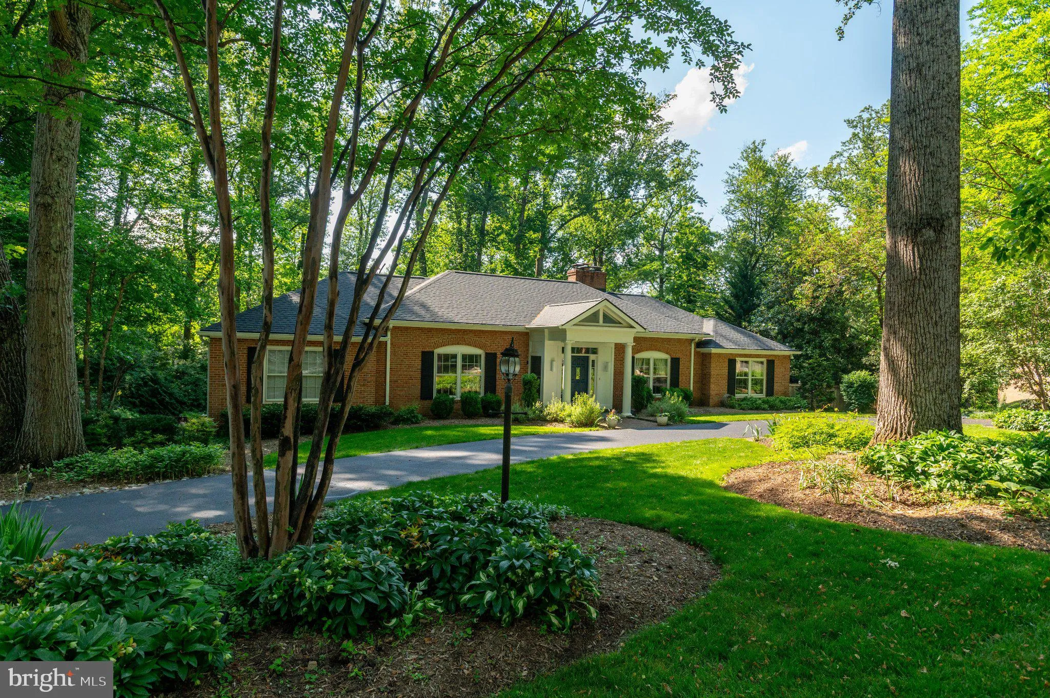 1104 FLOR LANE, Mclean, VA 22102