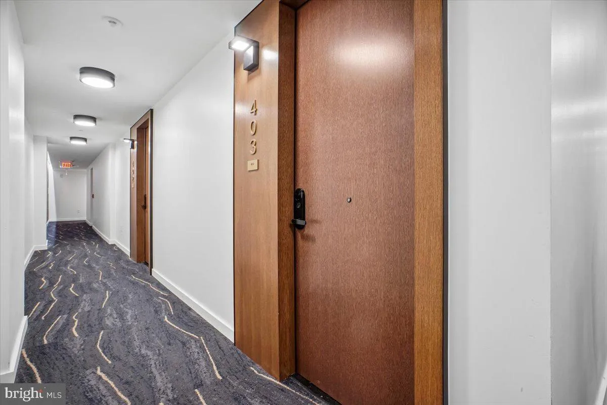1211 VAN STREET, Washington, DC 20003