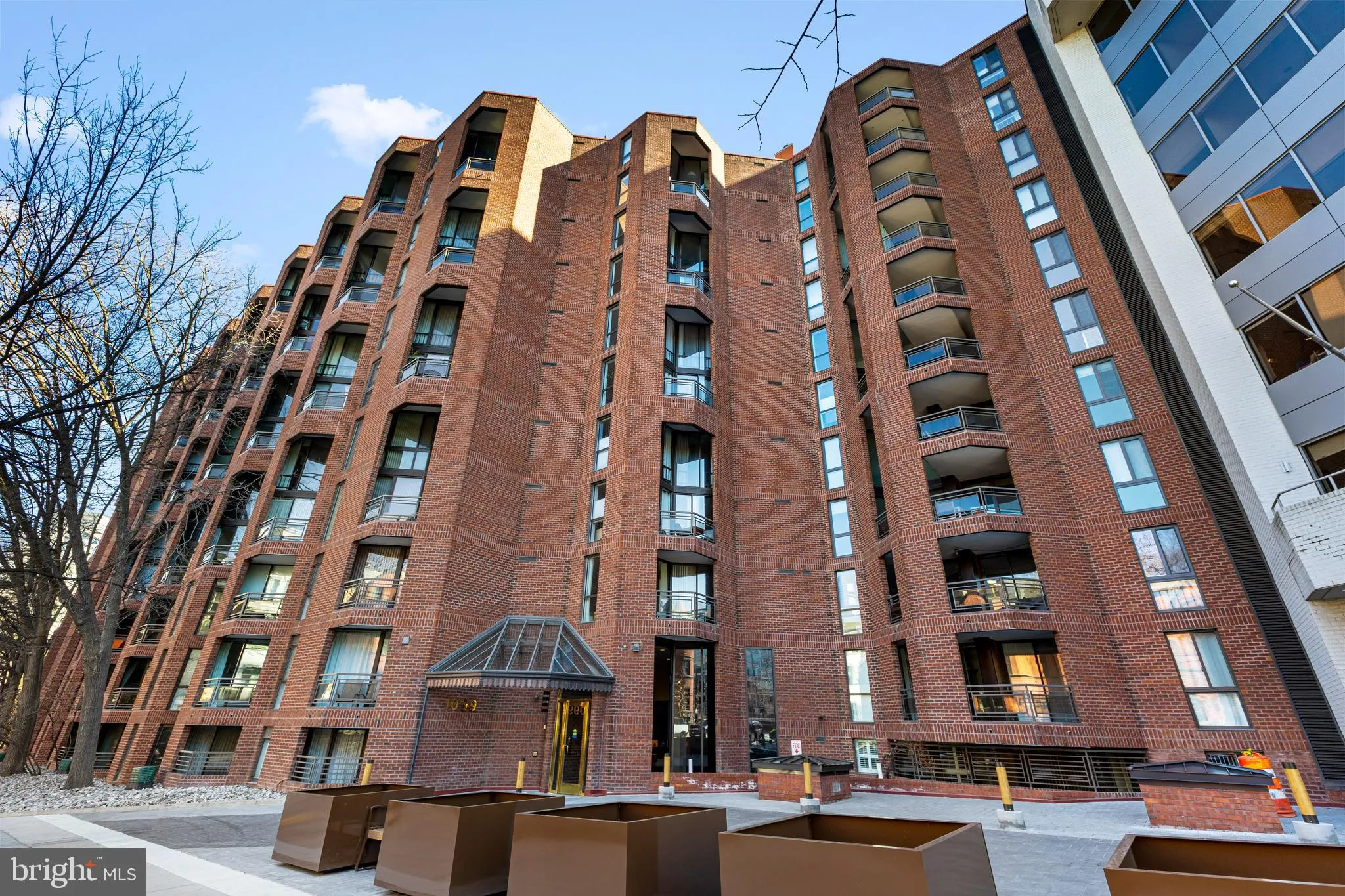 1099 22ND STREET, Washington, DC 20037