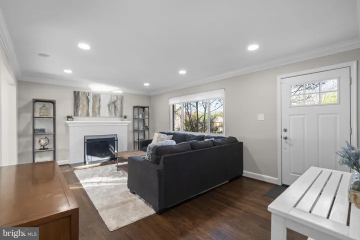 3404 Haven Place, Falls Church, VA 22041