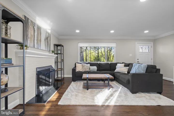 3404 Haven Place, Falls Church, VA 22041